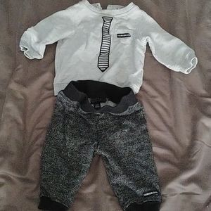 Calvin Klein baby sweat set